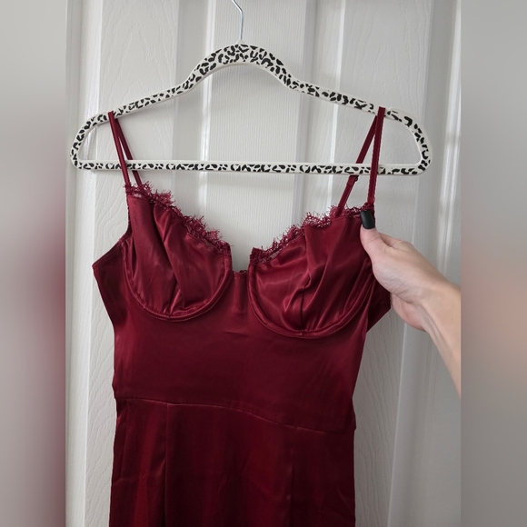 Guess Dre Bustier Dress - Picture 2 of 9